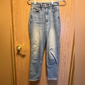 Hollister Ultra-High Rise Mom Jean